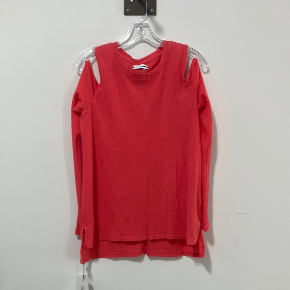 Cold Shoulder Sport Long Sleeve